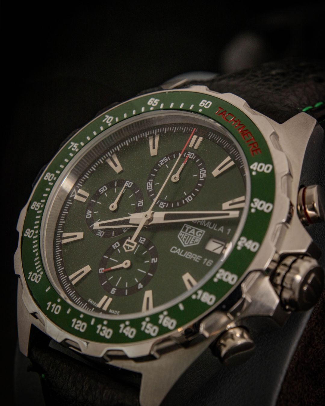 relógio tag heuer formula 1 verde