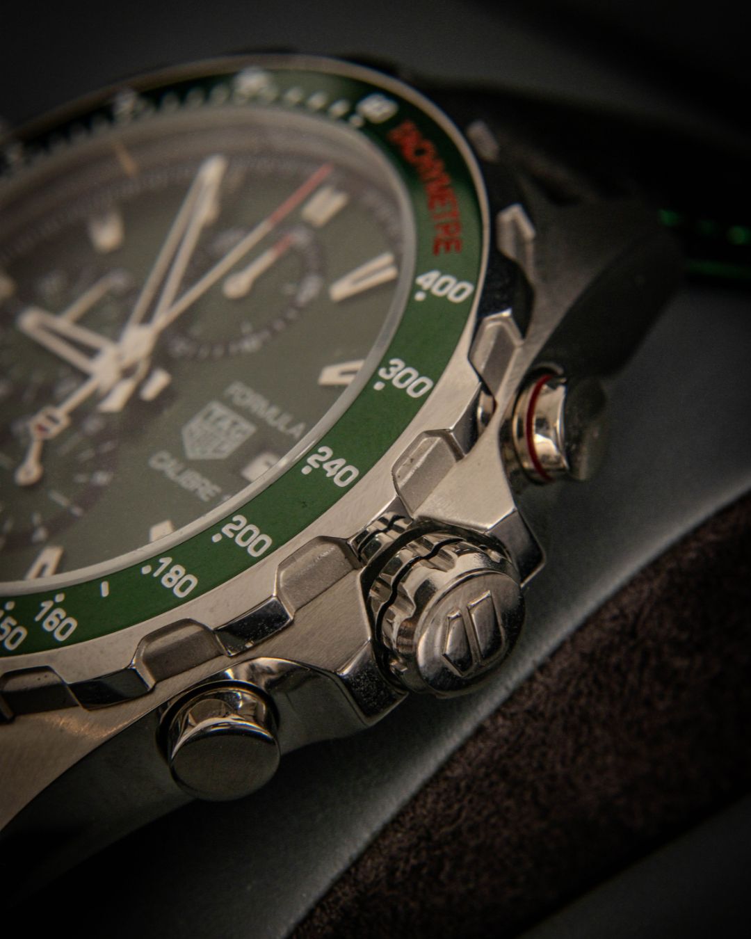 relógio tag heuer formula 1 verde