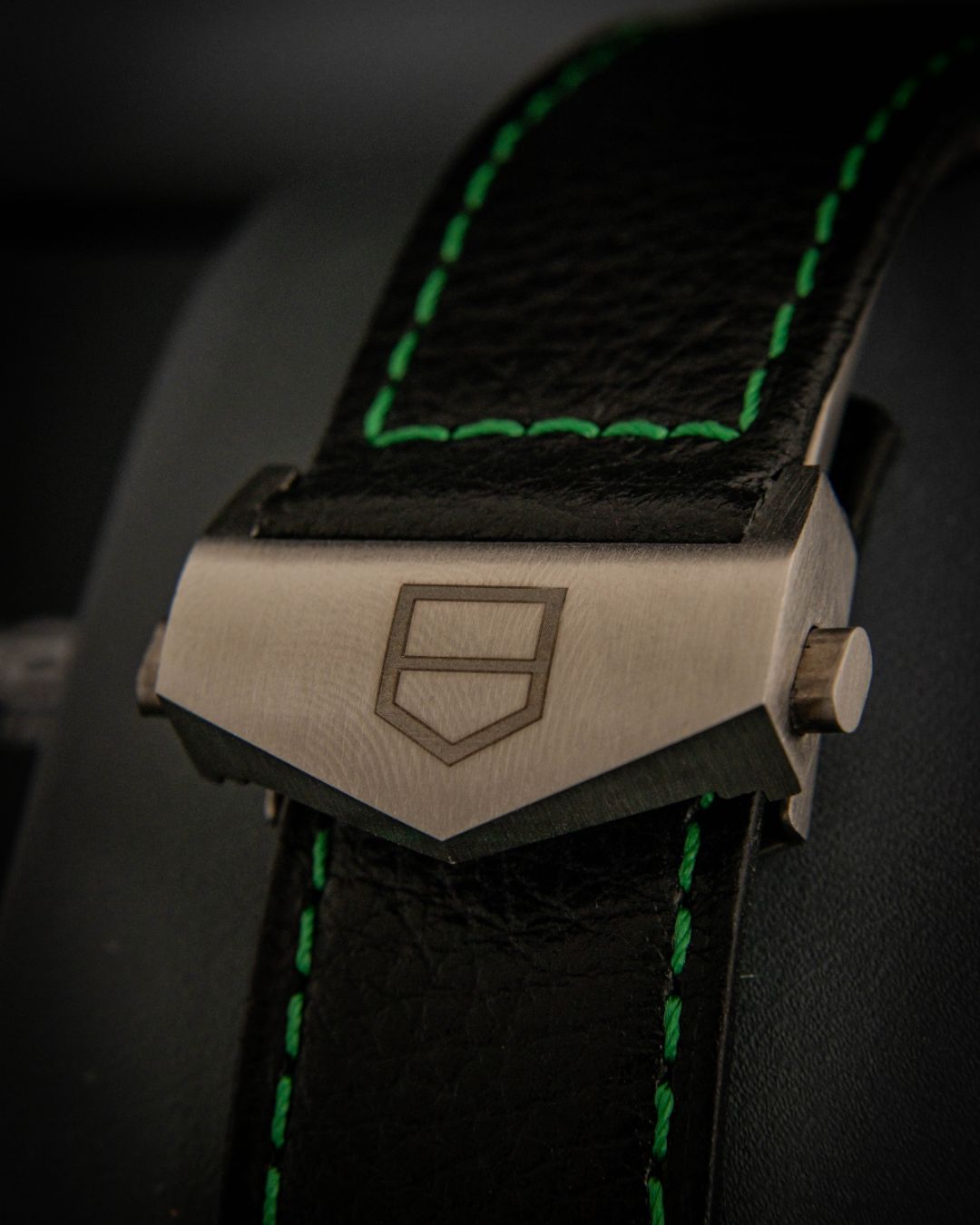 relógio tag heuer formula 1 verde